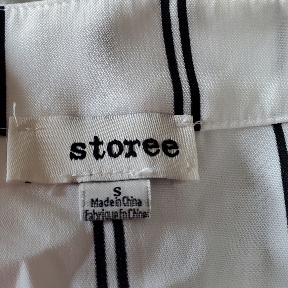 Black and white pinstripe blouse.  NWOT - Picture 15 of 16